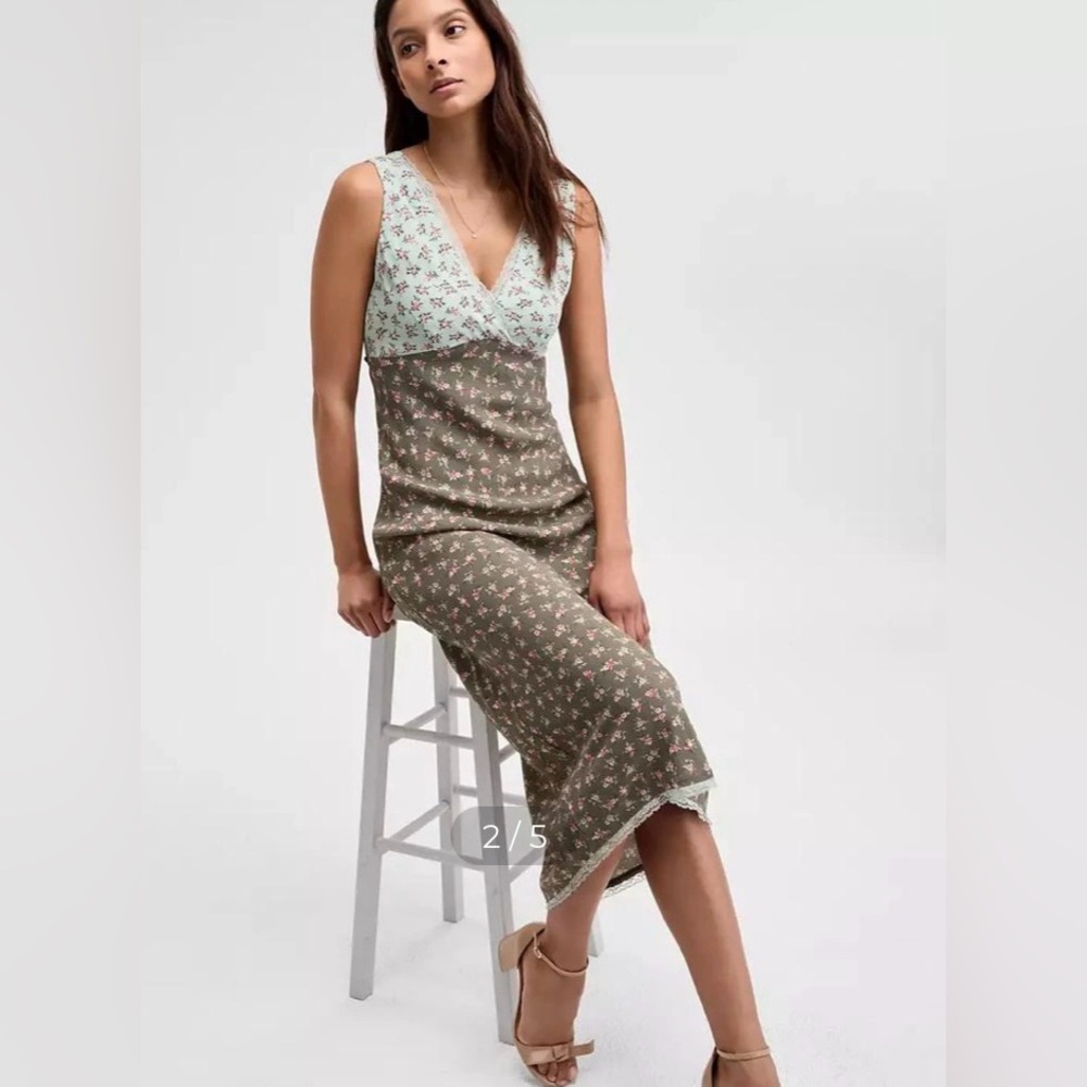 And now this, Women's, Floral Mixed-Print, Slip Dress, size medium